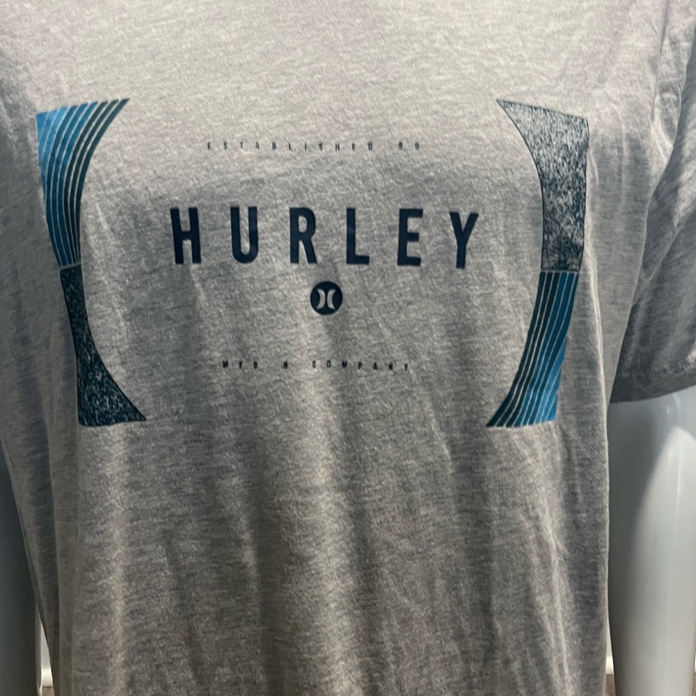 Hurley Logo Graphic T-shirt in Gray